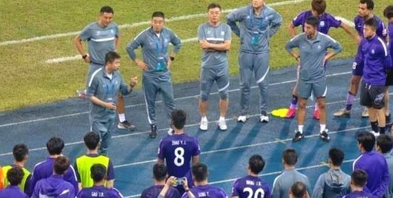 陈涛：与海港差距明显，外援伤病困扰