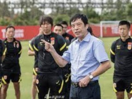 足协主席宋凯会见FIFA秘书长及温格 就深化合作交换意见
