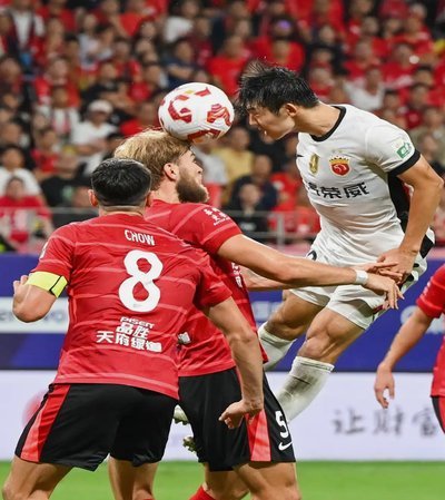 蓉城VS海港下半场事件较多，补时长达15分钟