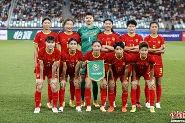 世界杯赛场上的中国创新与文化