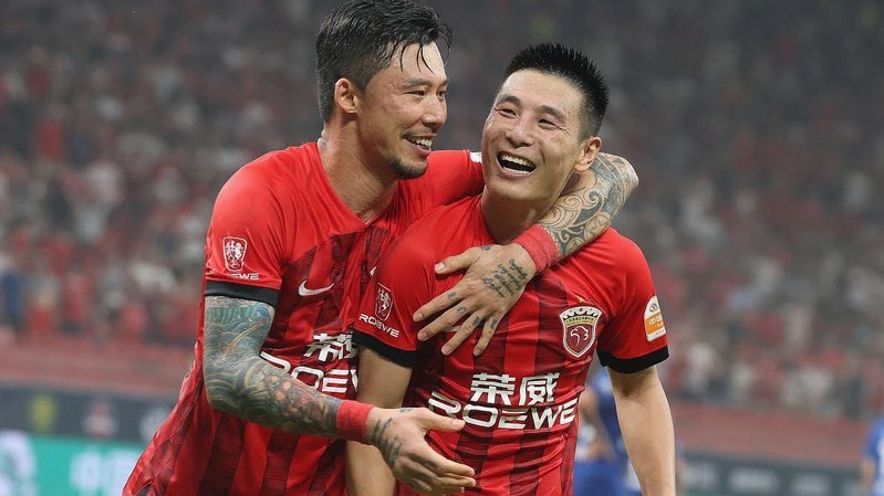 争议！海港1-0憾负十人泰山，三球成空