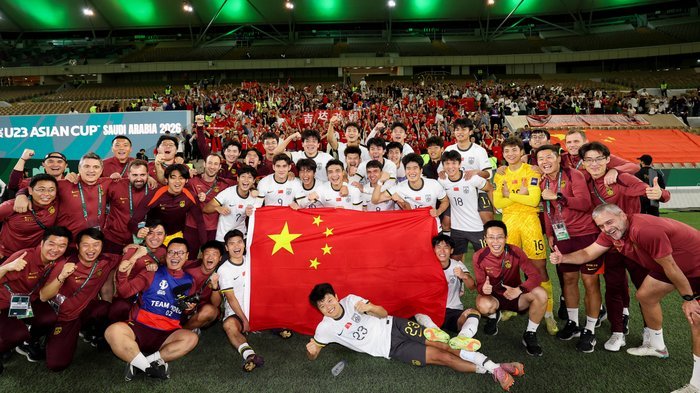 阿根廷对玻利维亚终场平均年龄24.1岁，比世界杯决赛年轻6岁